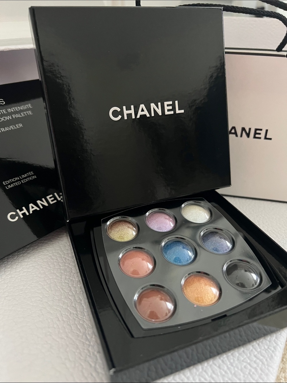 CHANEL Les 9 Ombres - 849 The Space Traveler
